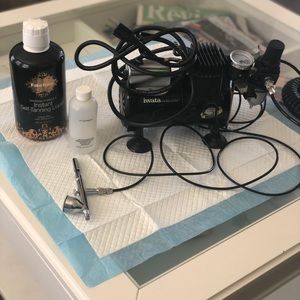 Professional tanning airbrush